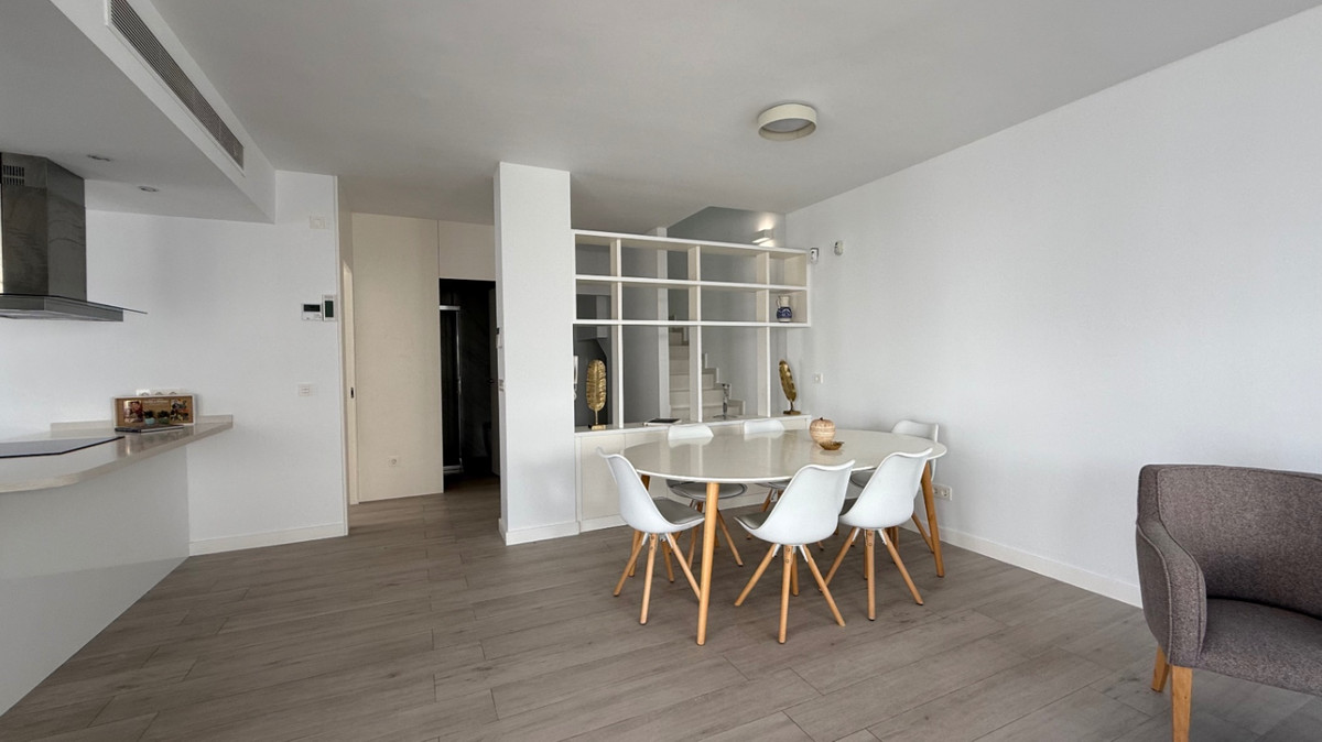 Se vende Villa - Chalet de 5 dormitorios en Costa Blanca, Alicante, España