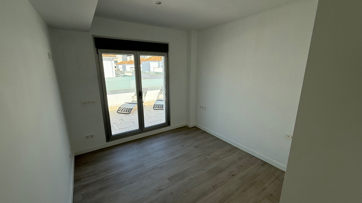 Se vende Villa - Chalet de 5 dormitorios en Costa Blanca, Alicante, España