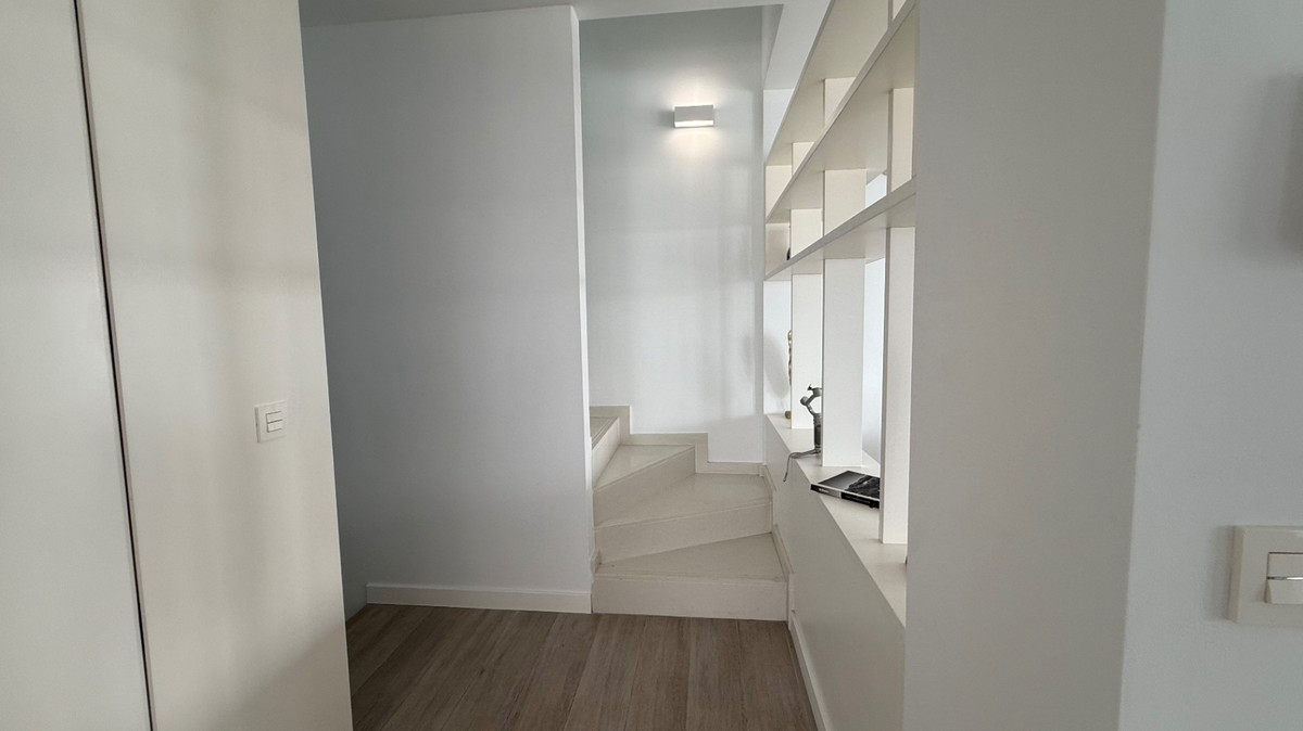 Se vende Villa - Chalet de 5 dormitorios en Costa Blanca, Alicante, España