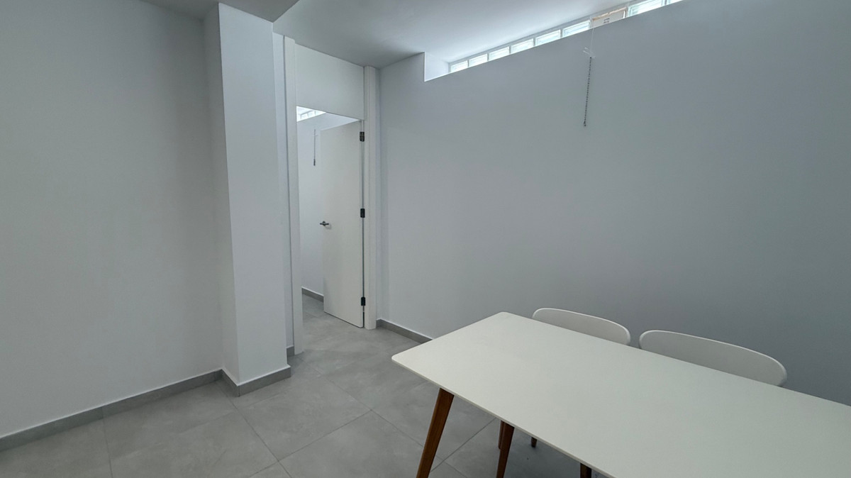 Se vende Villa - Chalet de 5 dormitorios en Costa Blanca, Alicante, España