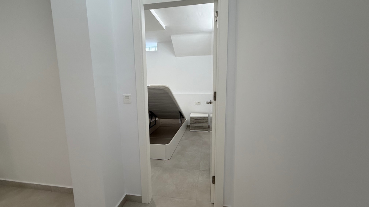 Se vende Villa - Chalet de 5 dormitorios en Costa Blanca, Alicante, España