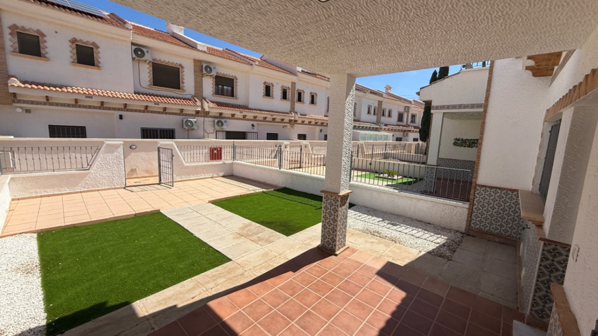 3 Bed Townhouse for sale in San Miguel De Salinas Costa Blanca, Alicante, Spain