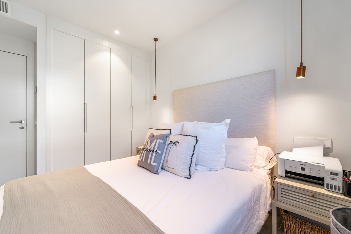 3 Bed Apartment for sale in Fuengirola Costa Del Sol, Málaga, Spain