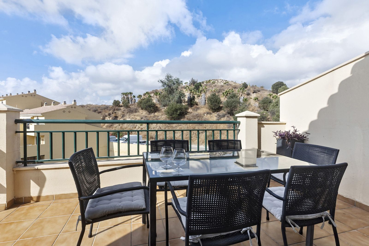 3 Bed Apartment for sale in Benalmadena Costa Del Sol, Málaga, Spain