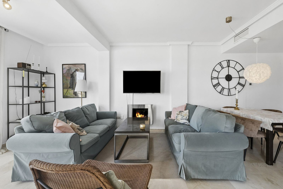 3 Bed Apartment for sale in Benalmadena Costa Del Sol, Málaga, Spain