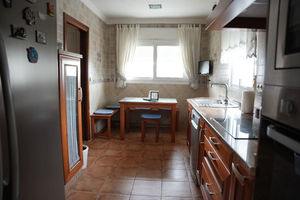 5 Bed Townhouse for sale in Arroyo De La Miel Costa Del Sol, Málaga, Spain