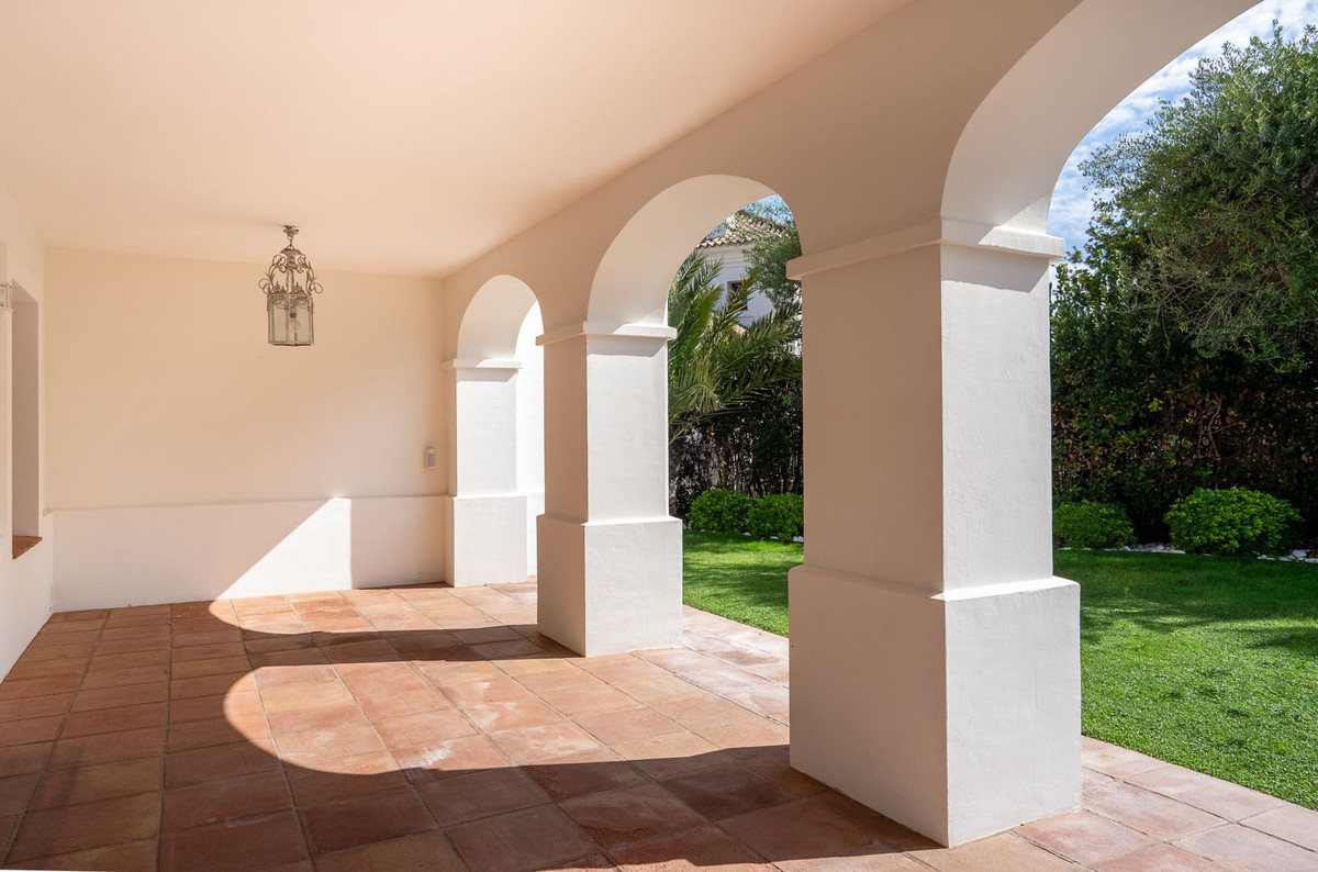 6 Bed Townhouse for sale in Guadalmina Baja Costa Del Sol, Málaga, Spain