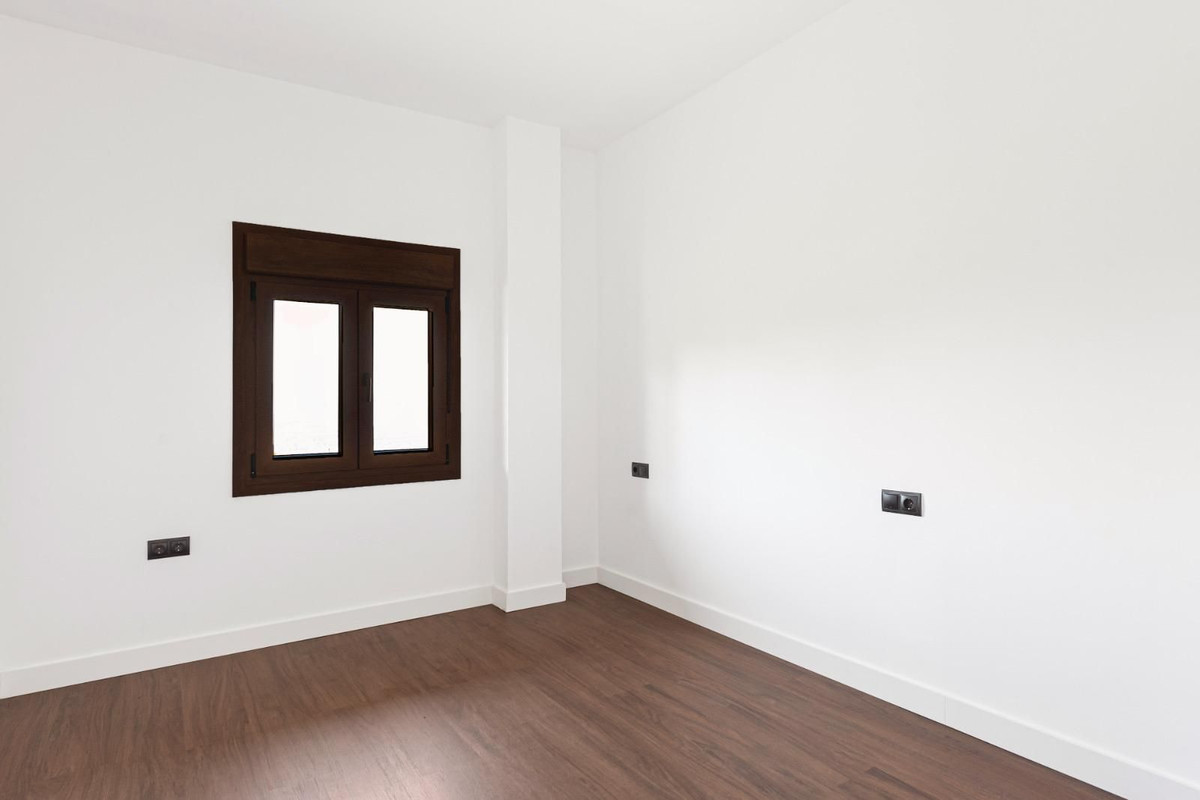 6 Bed Townhouse for sale in Málaga Este Costa Del Sol, Málaga, Spain