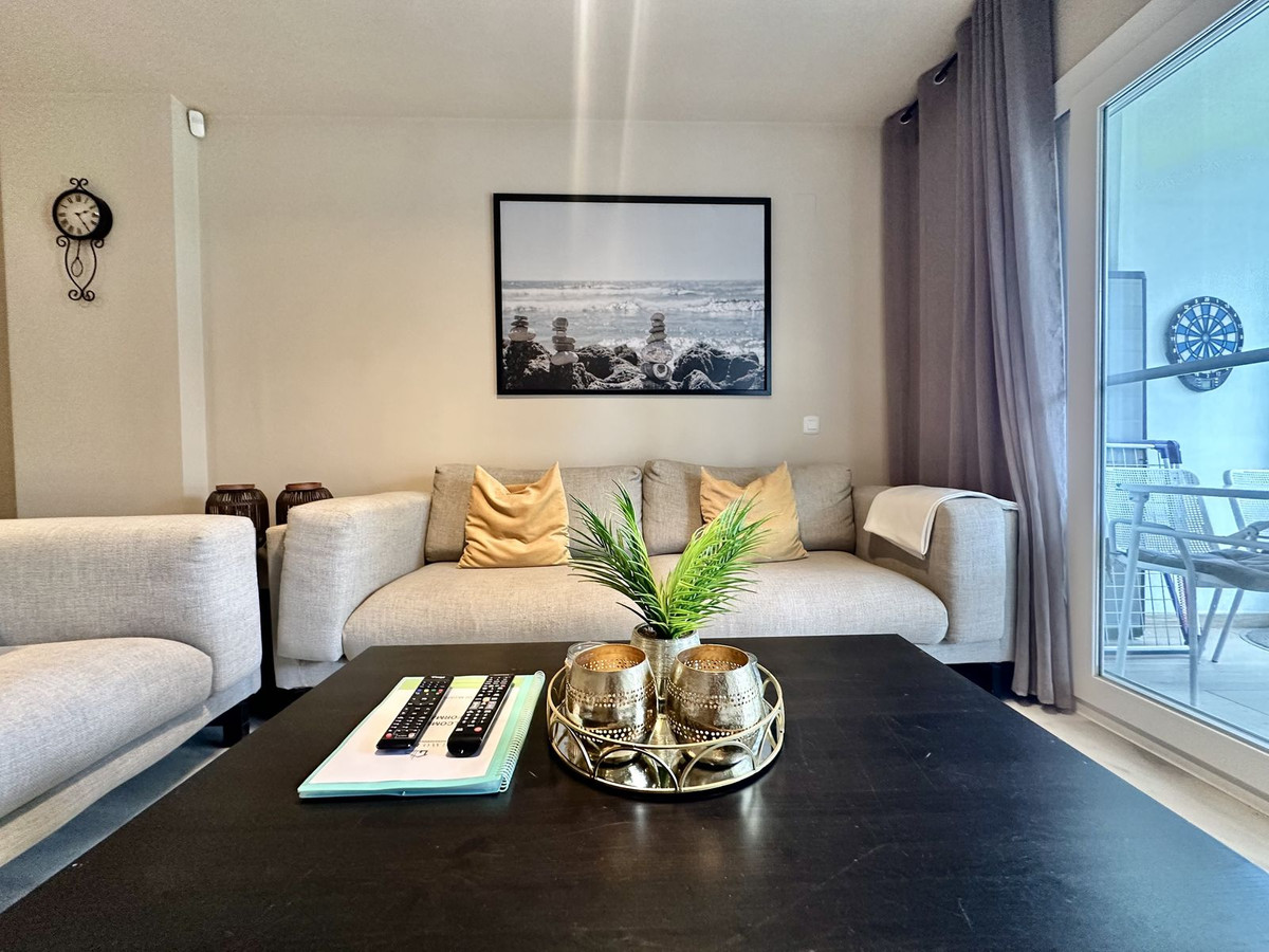 2 Bed Apartment for sale in Calahonda Costa Del Sol, Málaga, Spain