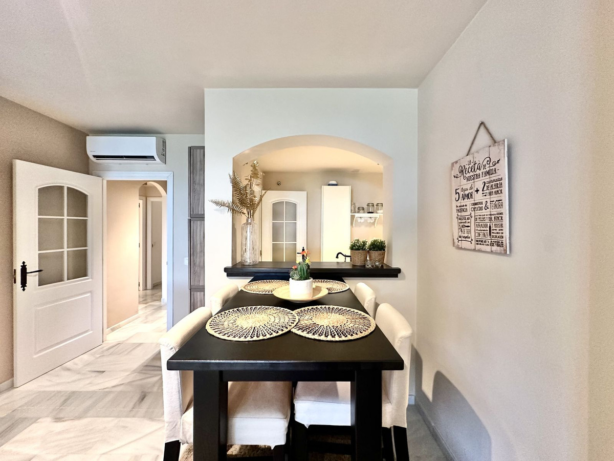2 Bed Apartment for sale in Calahonda Costa Del Sol, Málaga, Spain