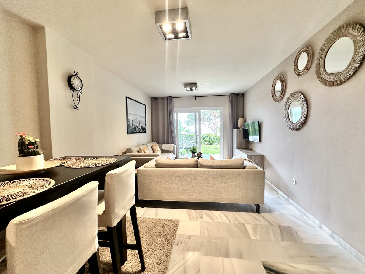 2 Bed Apartment for sale in Calahonda Costa Del Sol, Málaga, Spain