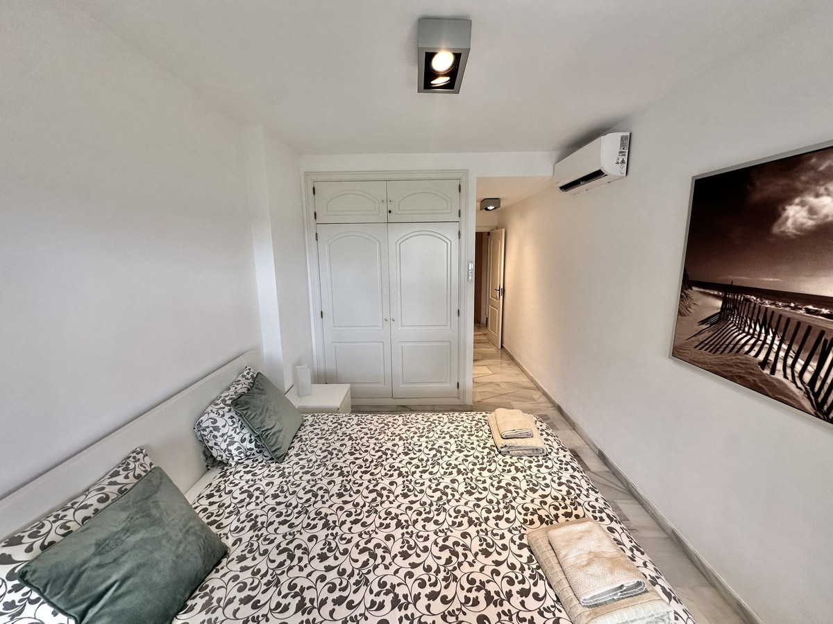 2 Bed Apartment for sale in Calahonda Costa Del Sol, Málaga, Spain