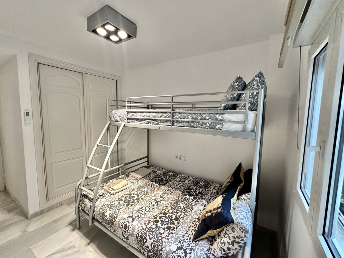 2 Bed Apartment for sale in Calahonda Costa Del Sol, Málaga, Spain