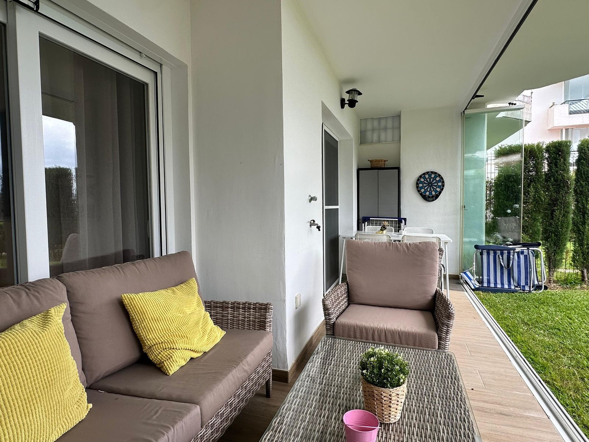 2 Bed Apartment for sale in Calahonda Costa Del Sol, Málaga, Spain