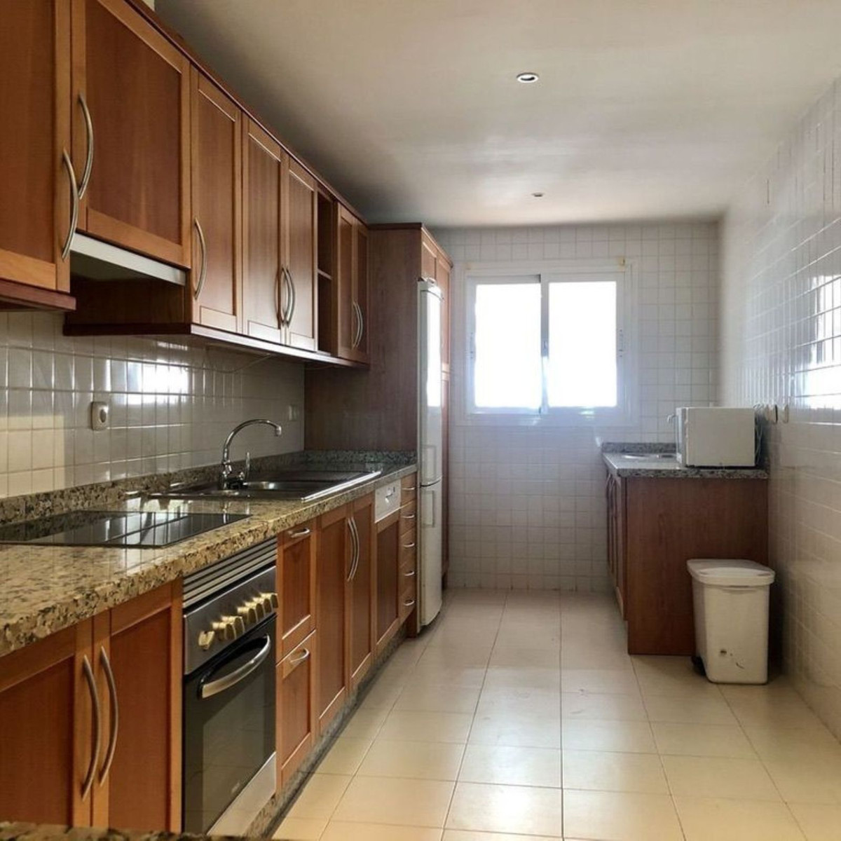 3 Bed Apartment for sale in Nueva Andalucía Costa Del Sol, Málaga, Spain
