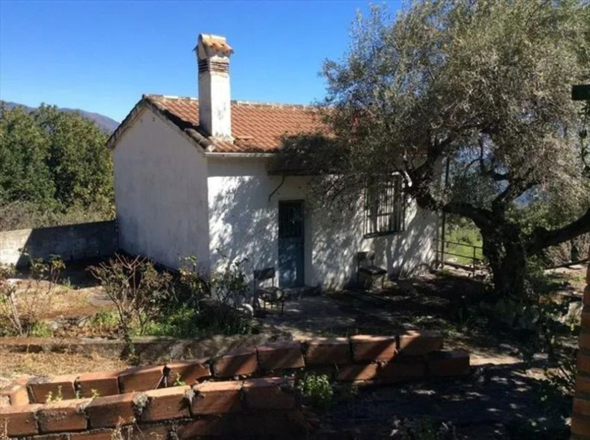 Se vende Terreno con Ruina de 2 dormitorios en Costa Del Sol, Málaga, España