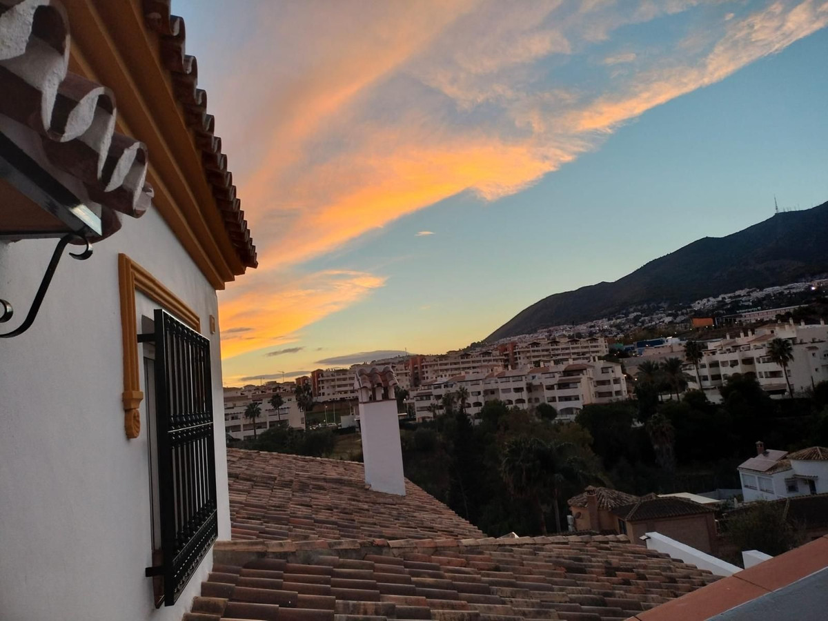 7 Bed Townhouse for sale in Benalmadena Costa Del Sol, Málaga, Spain
