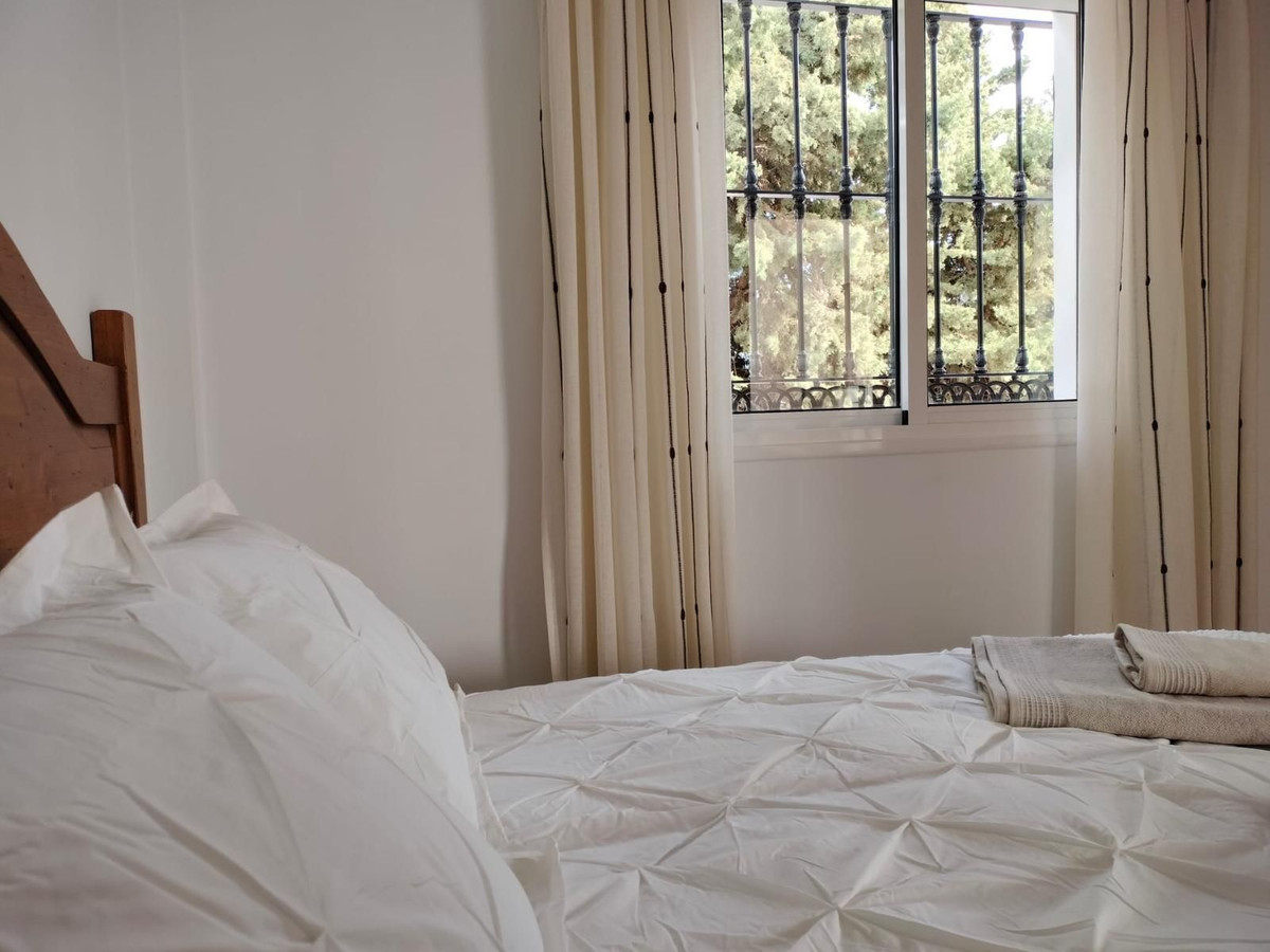 7 Bed Townhouse for sale in Benalmadena Costa Del Sol, Málaga, Spain