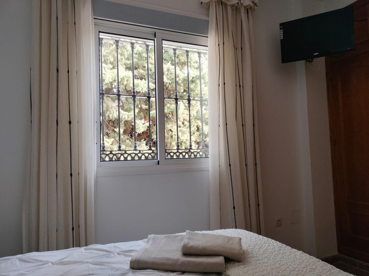 7 Bed Townhouse for sale in Benalmadena Costa Del Sol, Málaga, Spain