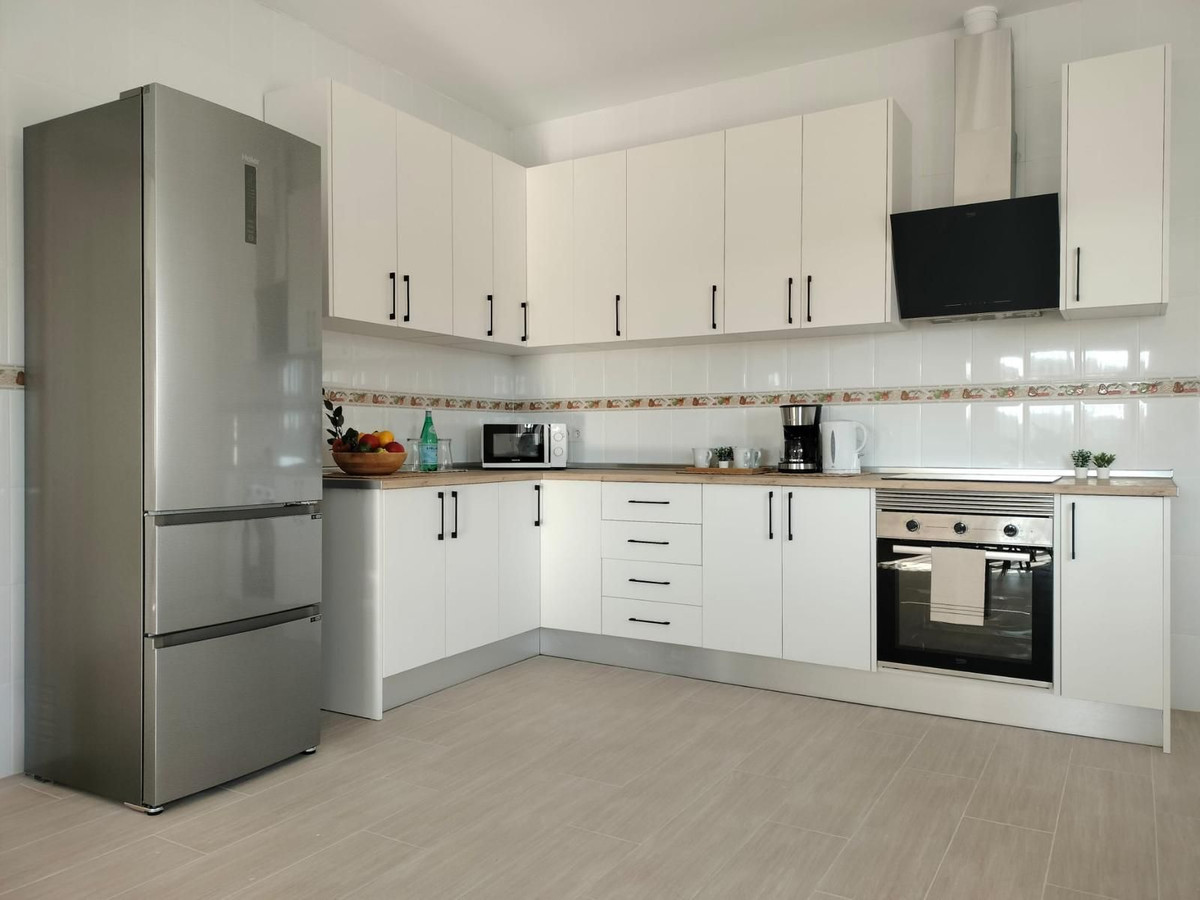7 Bed Townhouse for sale in Benalmadena Costa Del Sol, Málaga, Spain