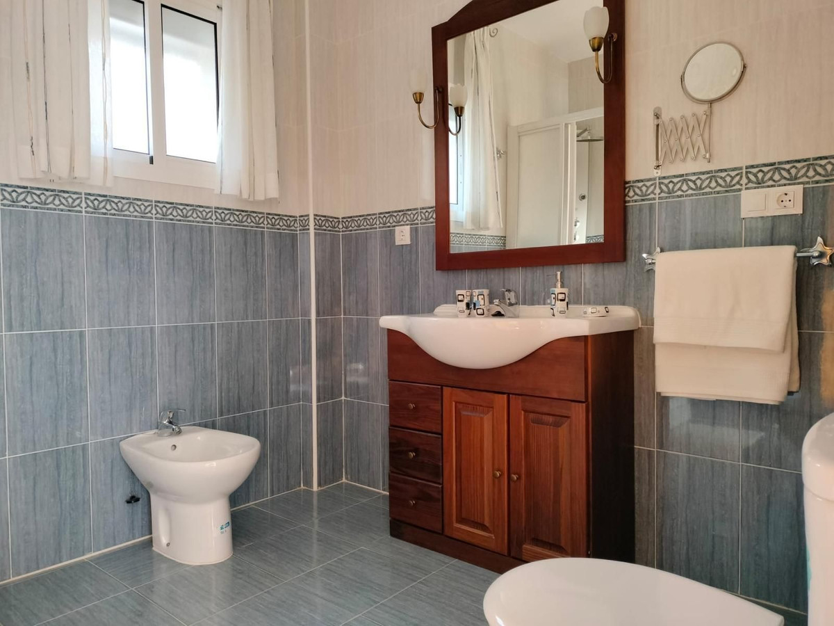 7 Bed Townhouse for sale in Benalmadena Costa Del Sol, Málaga, Spain
