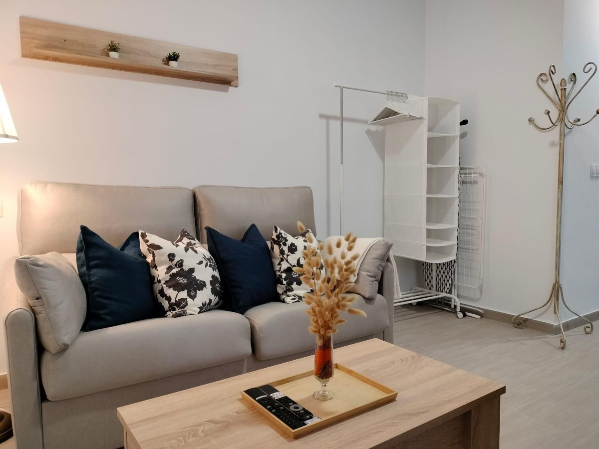 7 Bed Townhouse for sale in Benalmadena Costa Del Sol, Málaga, Spain