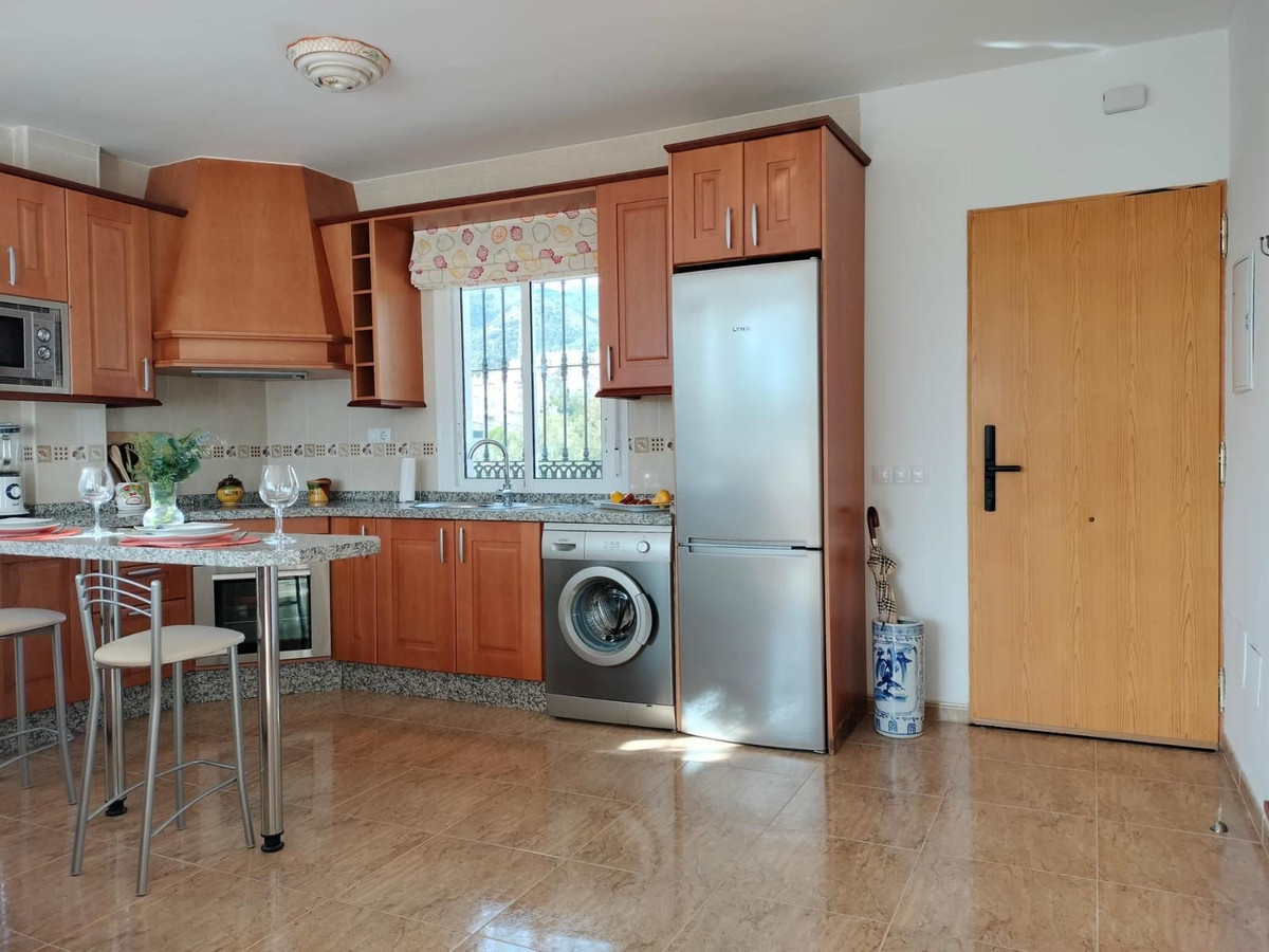7 Bed Townhouse for sale in Benalmadena Costa Del Sol, Málaga, Spain