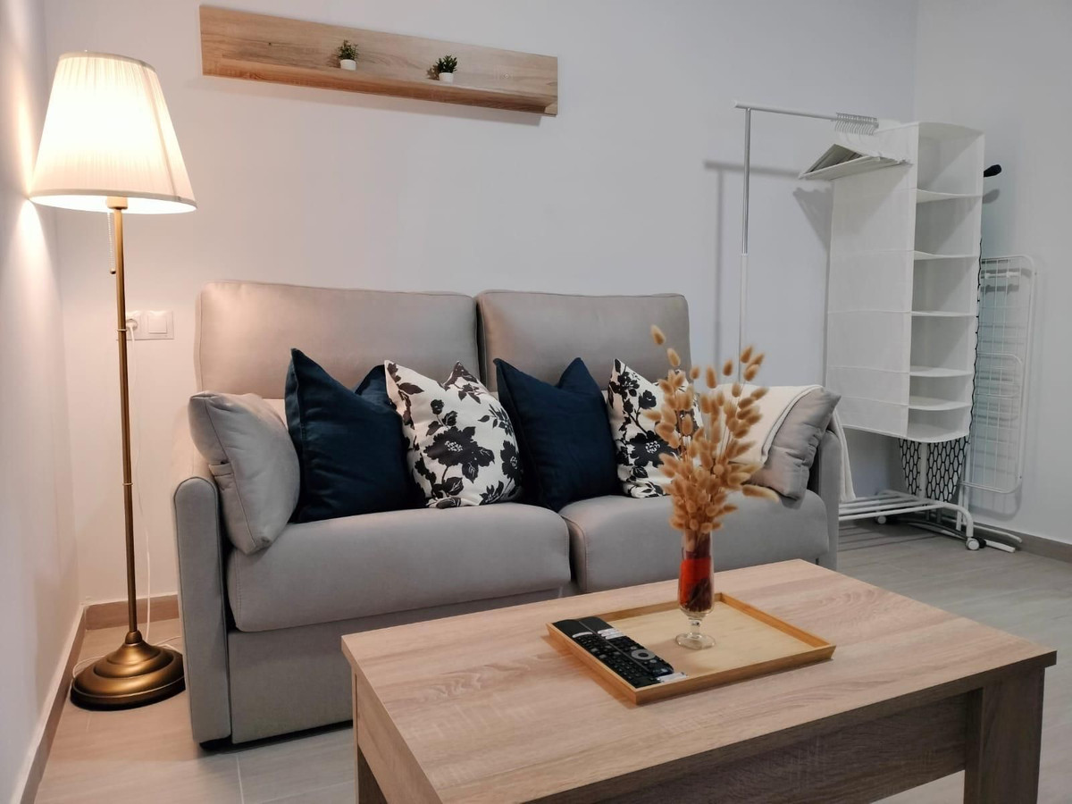 7 Bed Townhouse for sale in Benalmadena Costa Del Sol, Málaga, Spain