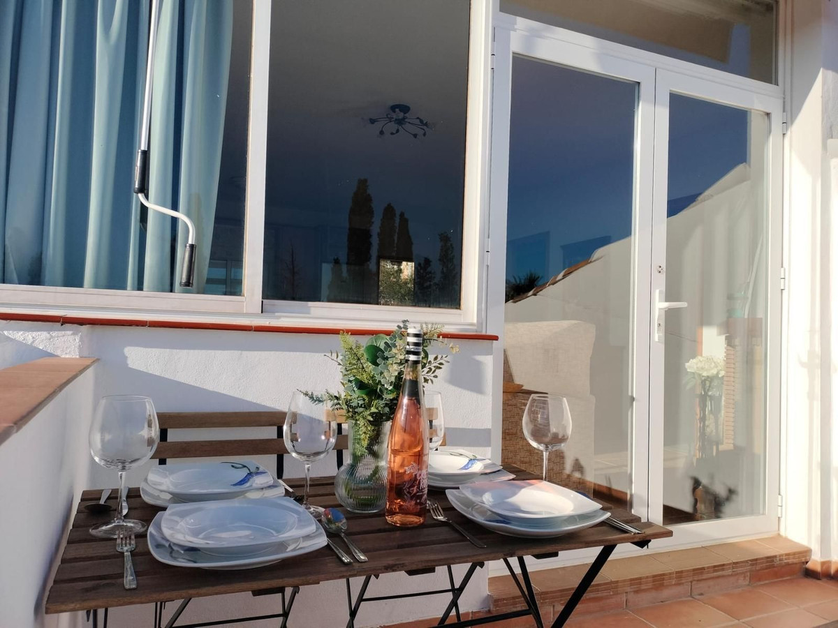 7 Bed Townhouse for sale in Benalmadena Costa Del Sol, Málaga, Spain