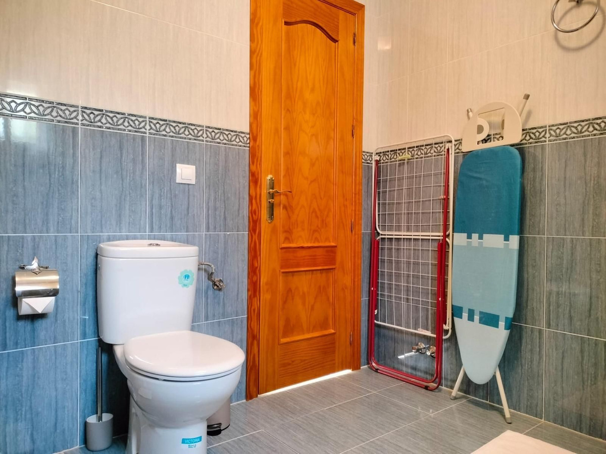 7 Bed Townhouse for sale in Benalmadena Costa Del Sol, Málaga, Spain