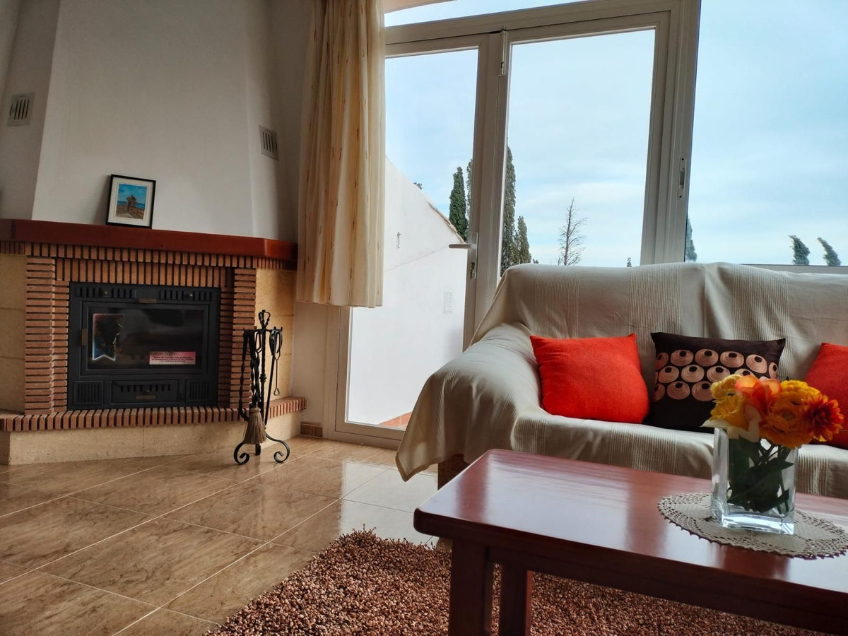 7 Bed Townhouse for sale in Benalmadena Costa Del Sol, Málaga, Spain