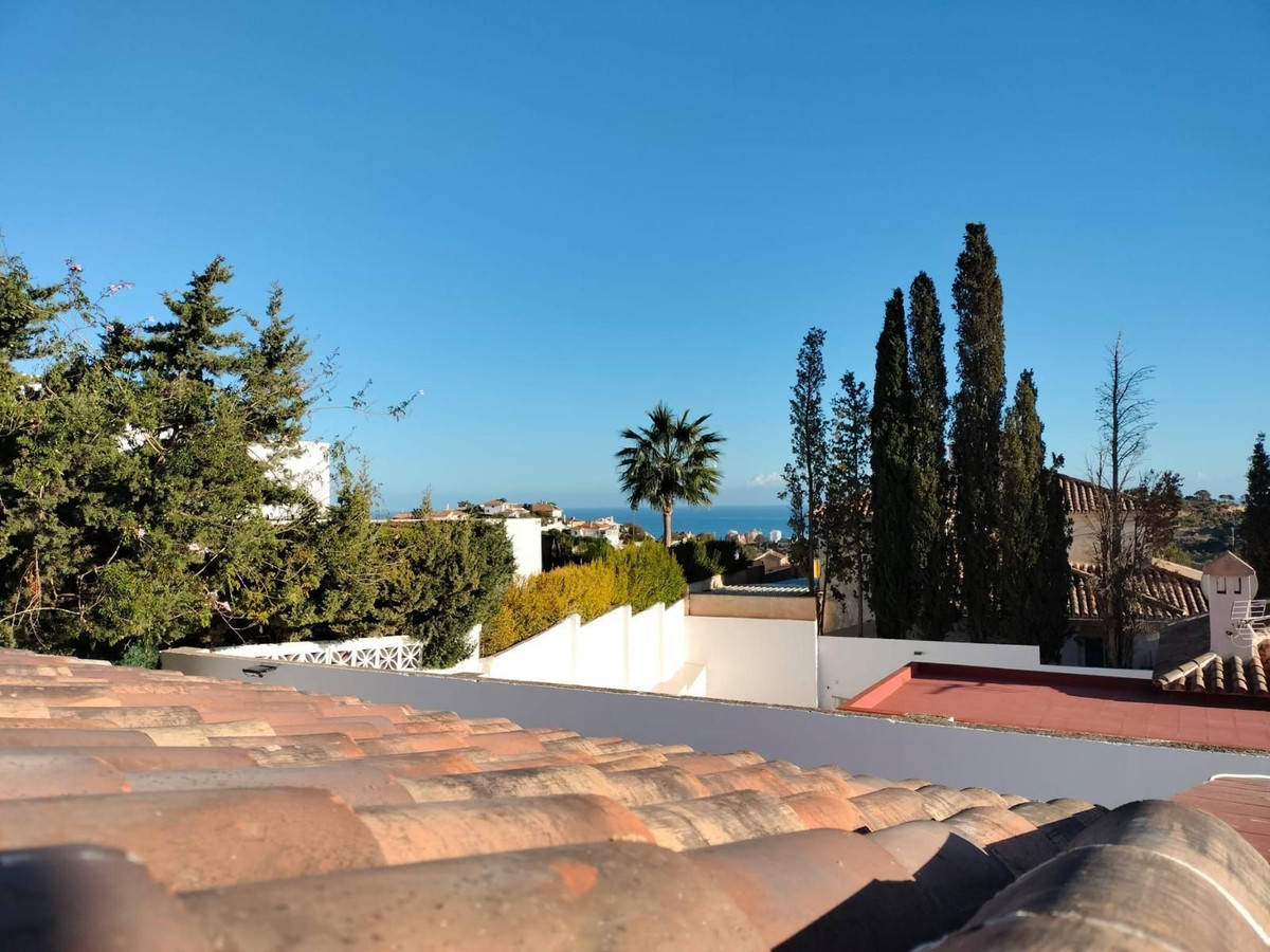 7 Bed Townhouse for sale in Benalmadena Costa Del Sol, Málaga, Spain