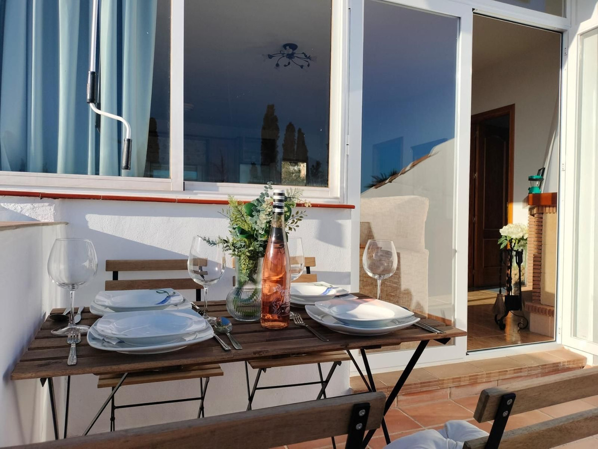 7 Bed Townhouse for sale in Benalmadena Costa Del Sol, Málaga, Spain