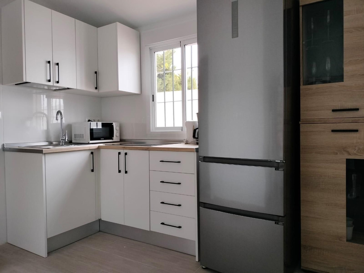 7 Bed Townhouse for sale in Benalmadena Costa Del Sol, Málaga, Spain