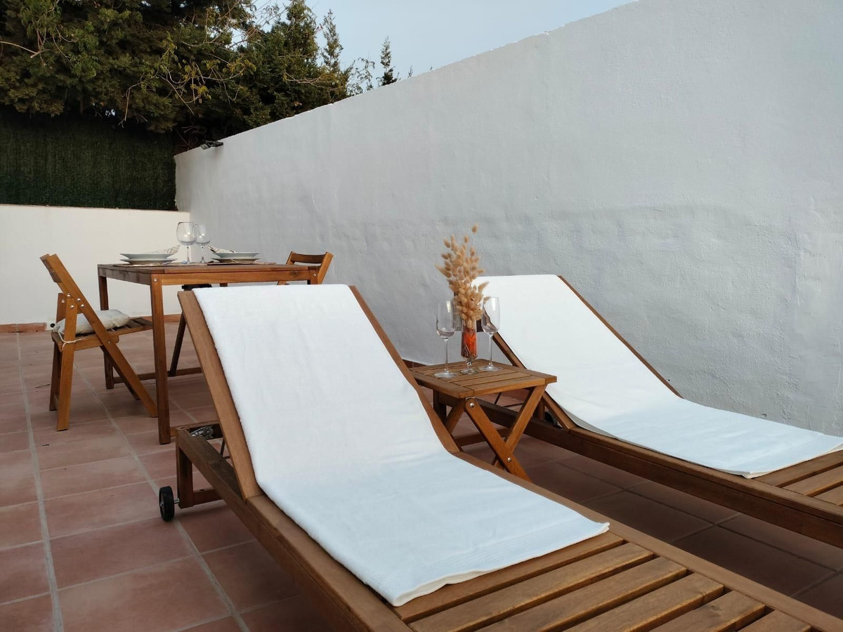 7 Bed Townhouse for sale in Benalmadena Costa Del Sol, Málaga, Spain