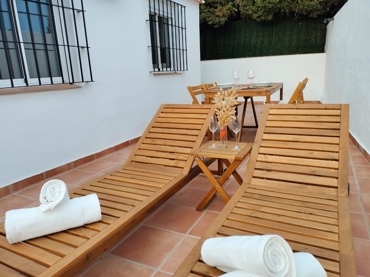 7 Bed Townhouse for sale in Benalmadena Costa Del Sol, Málaga, Spain