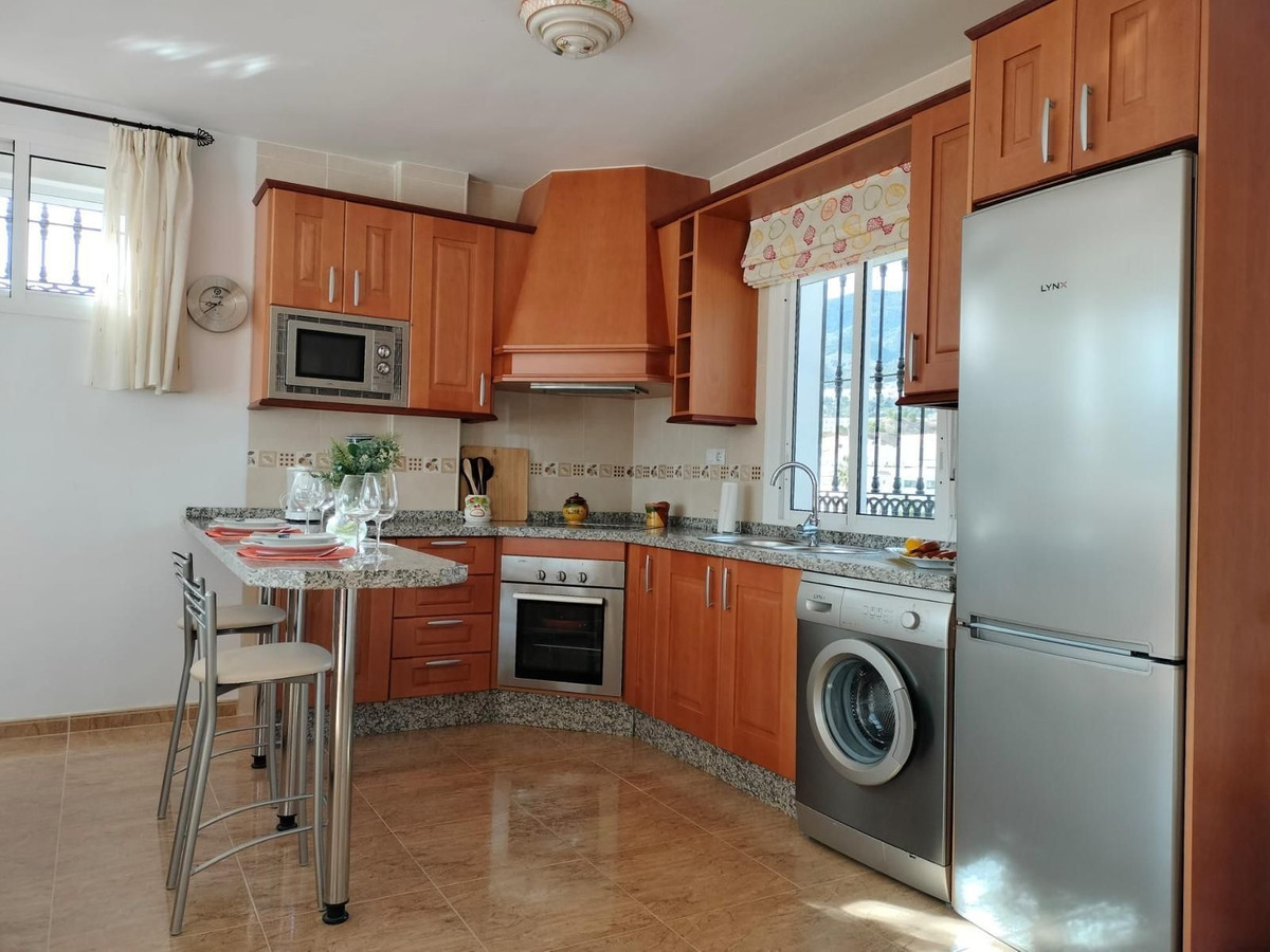 7 Bed Townhouse for sale in Benalmadena Costa Del Sol, Málaga, Spain