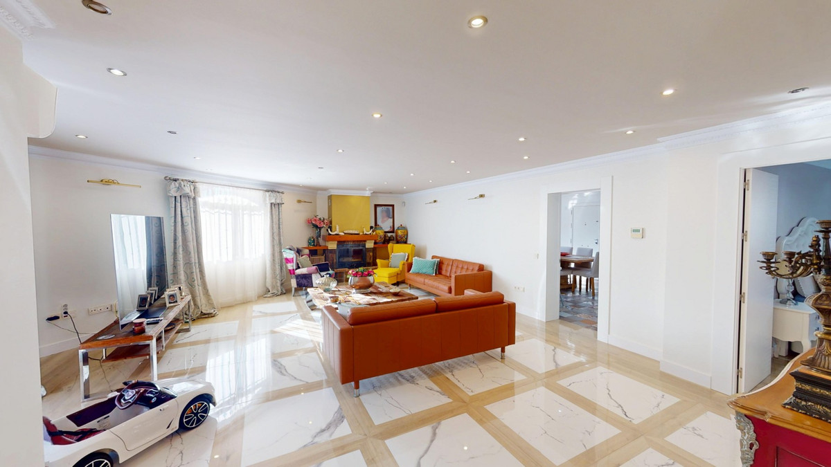 4 Bed Townhouse for sale in Caleta De Vélez Costa Del Sol East, Málaga, Spain