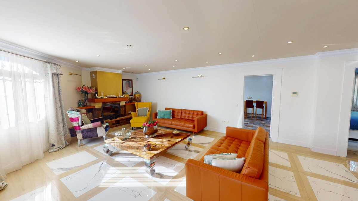 4 Bed Townhouse for sale in Caleta De Vélez Costa Del Sol East, Málaga, Spain