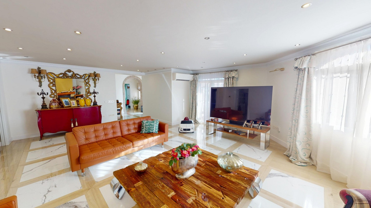 4 Bed Townhouse for sale in Caleta De Vélez Costa Del Sol East, Málaga, Spain