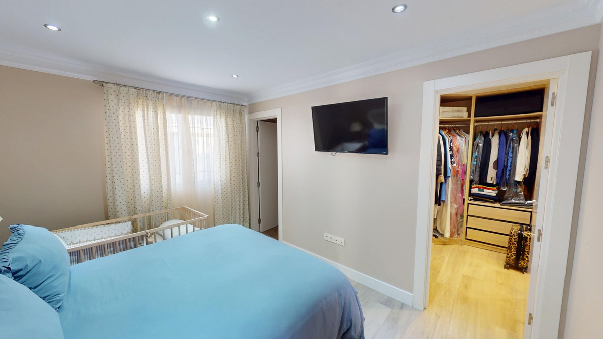 4 Bed Townhouse for sale in Caleta De Vélez Costa Del Sol East, Málaga, Spain