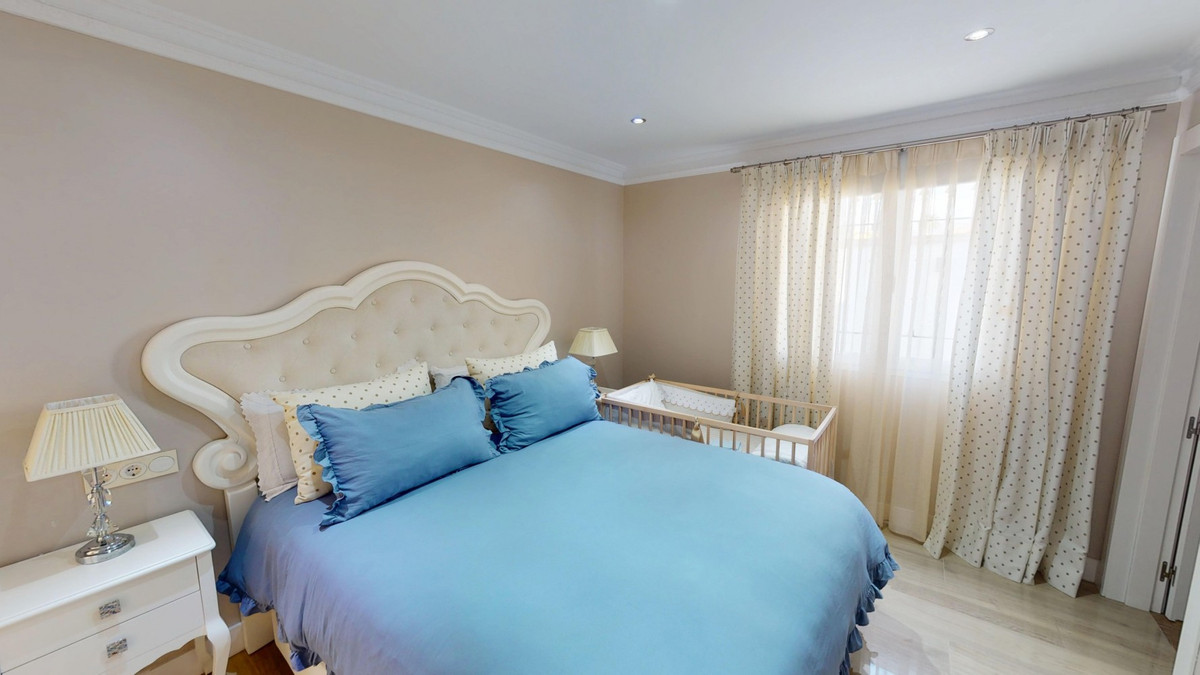4 Bed Townhouse for sale in Caleta De Vélez Costa Del Sol East, Málaga, Spain