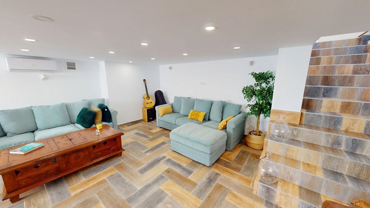 4 Bed Townhouse for sale in Caleta De Vélez Costa Del Sol East, Málaga, Spain