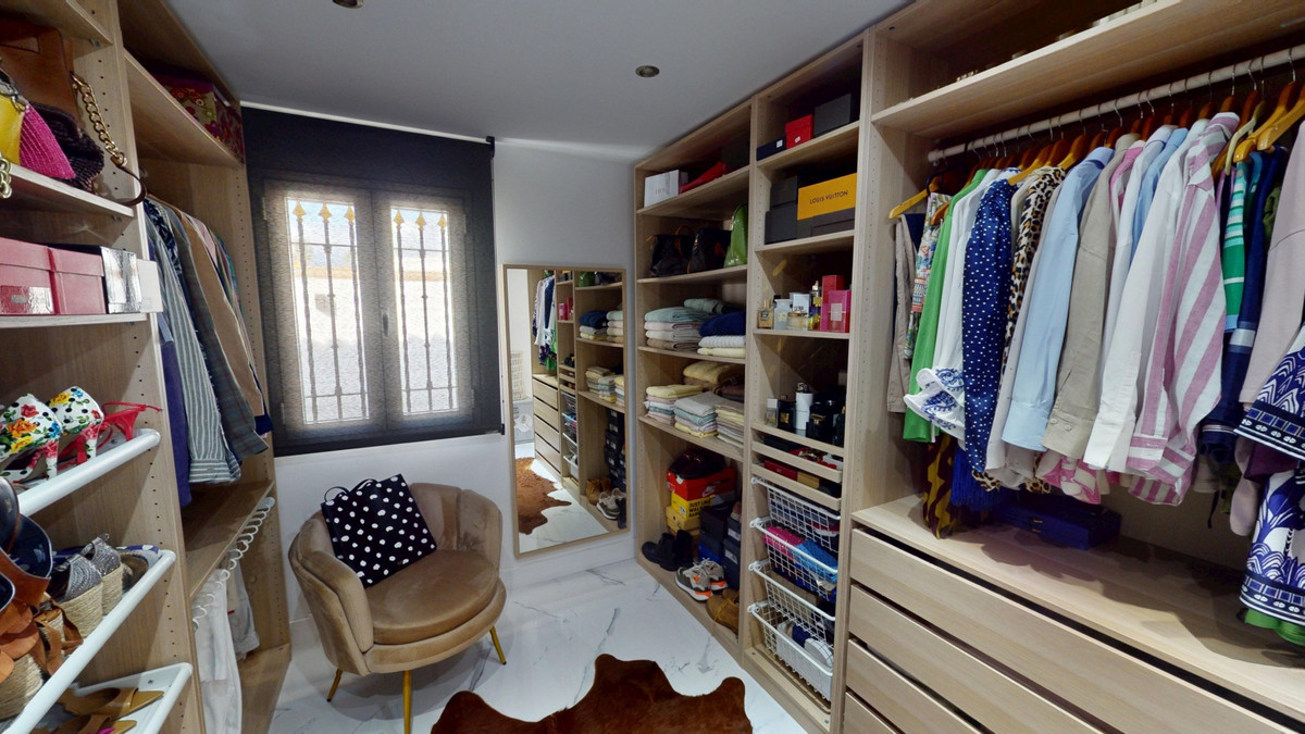 4 Bed Townhouse for sale in Caleta De Vélez Costa Del Sol East, Málaga, Spain