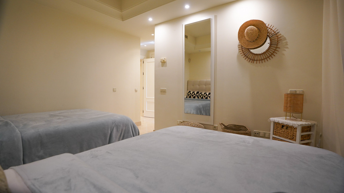 3 Bed Apartment for sale in Puerto Banús Costa Del Sol, Málaga, Spain