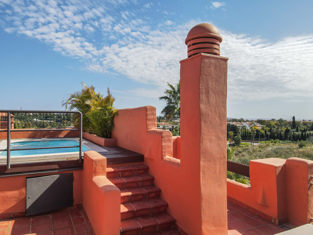3 Bed Apartment for sale in Puerto Banús Costa Del Sol, Málaga, Spain