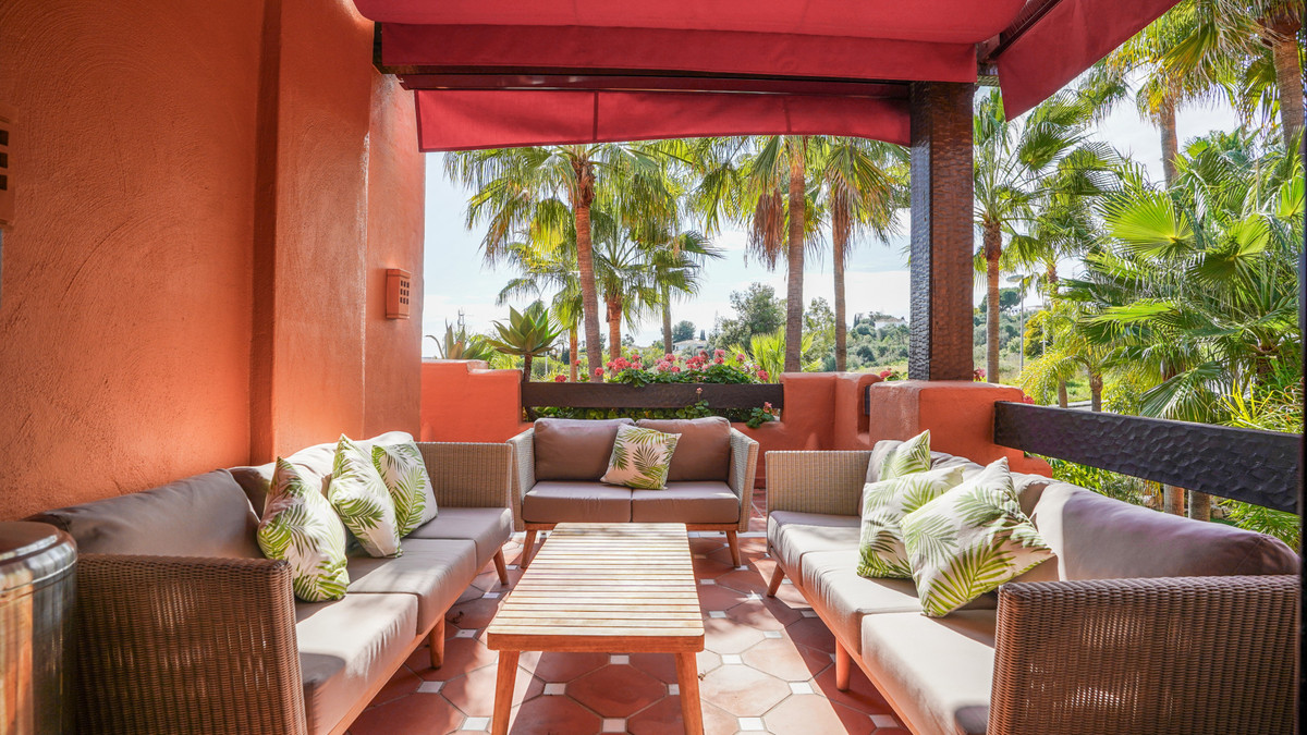 3 Bed Apartment for sale in Puerto Banús Costa Del Sol, Málaga, Spain