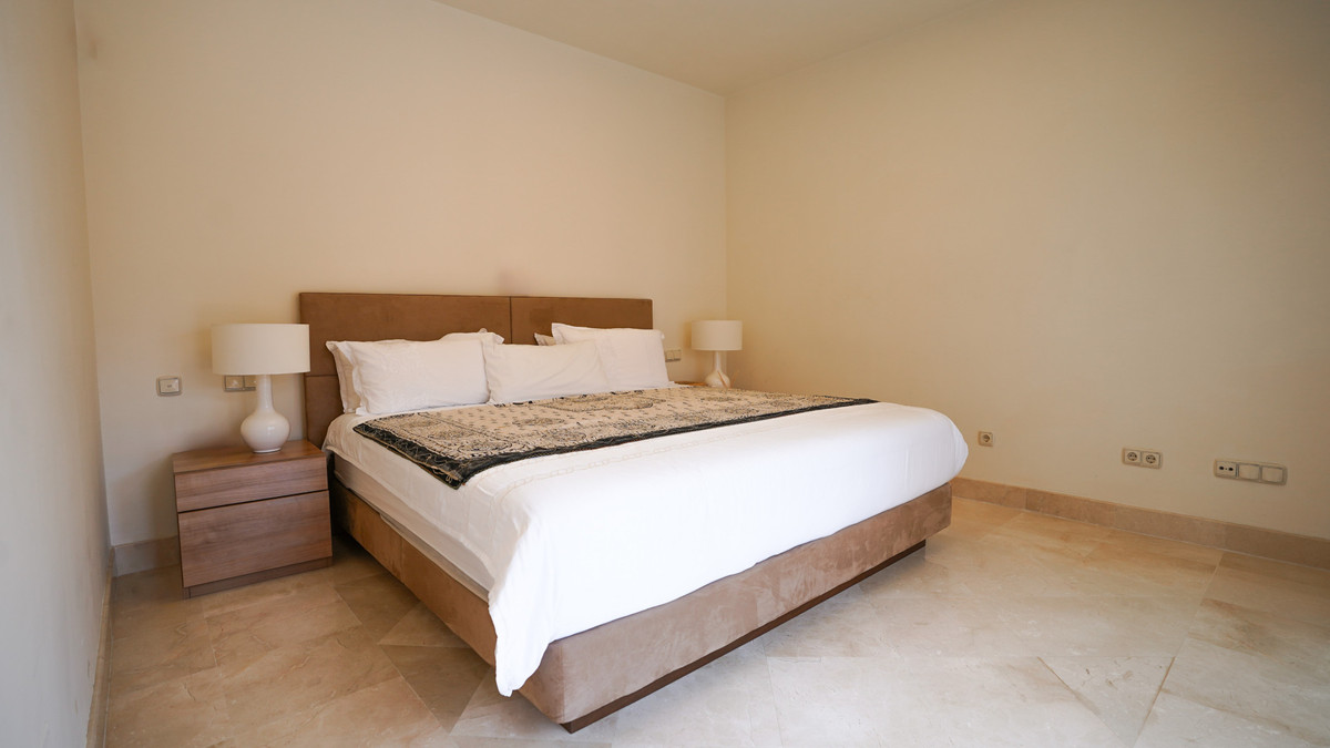 3 Bed Apartment for sale in Puerto Banús Costa Del Sol, Málaga, Spain
