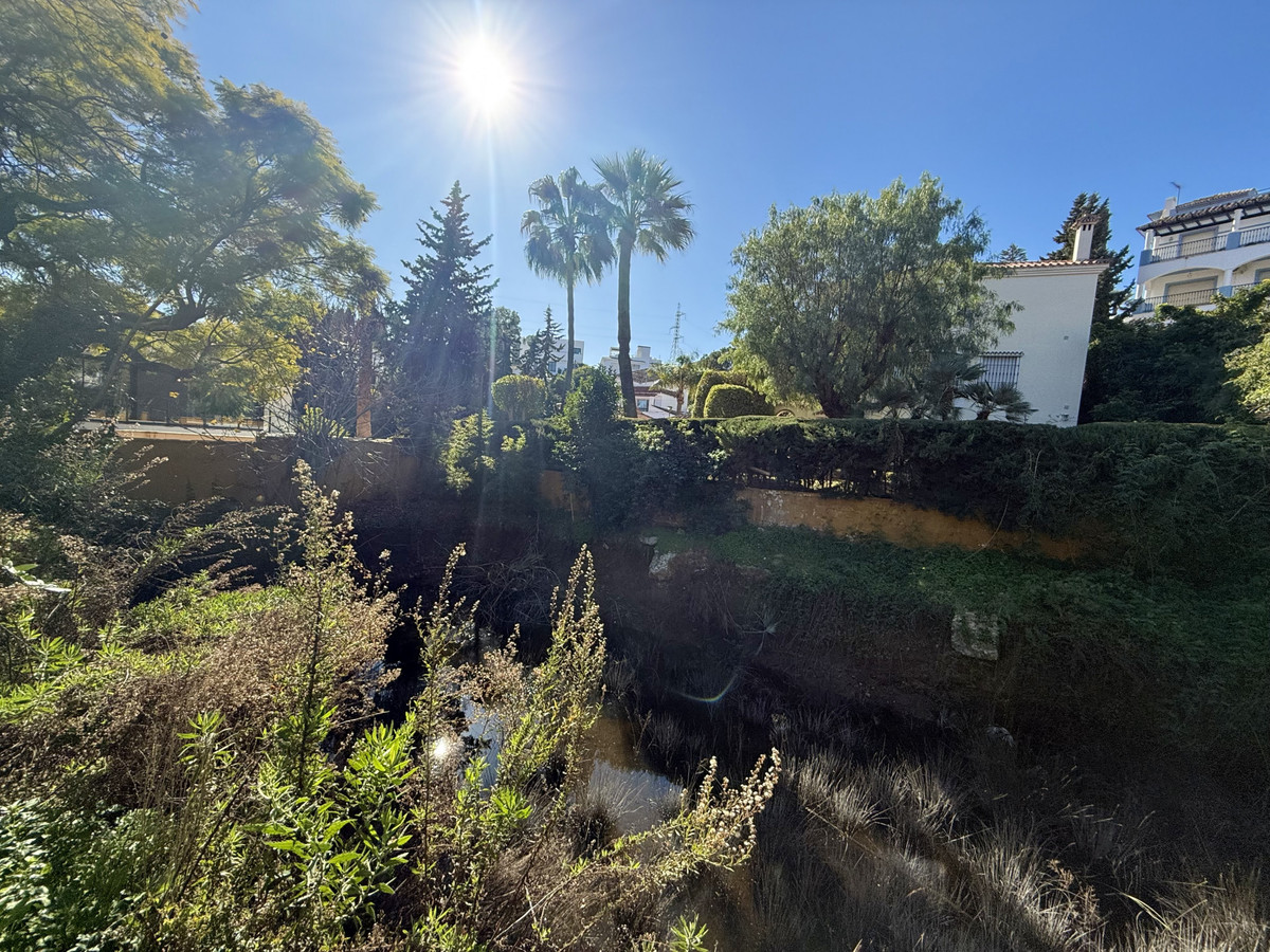 Se vende Terreno Rustico  en Costa Del Sol, Málaga, España