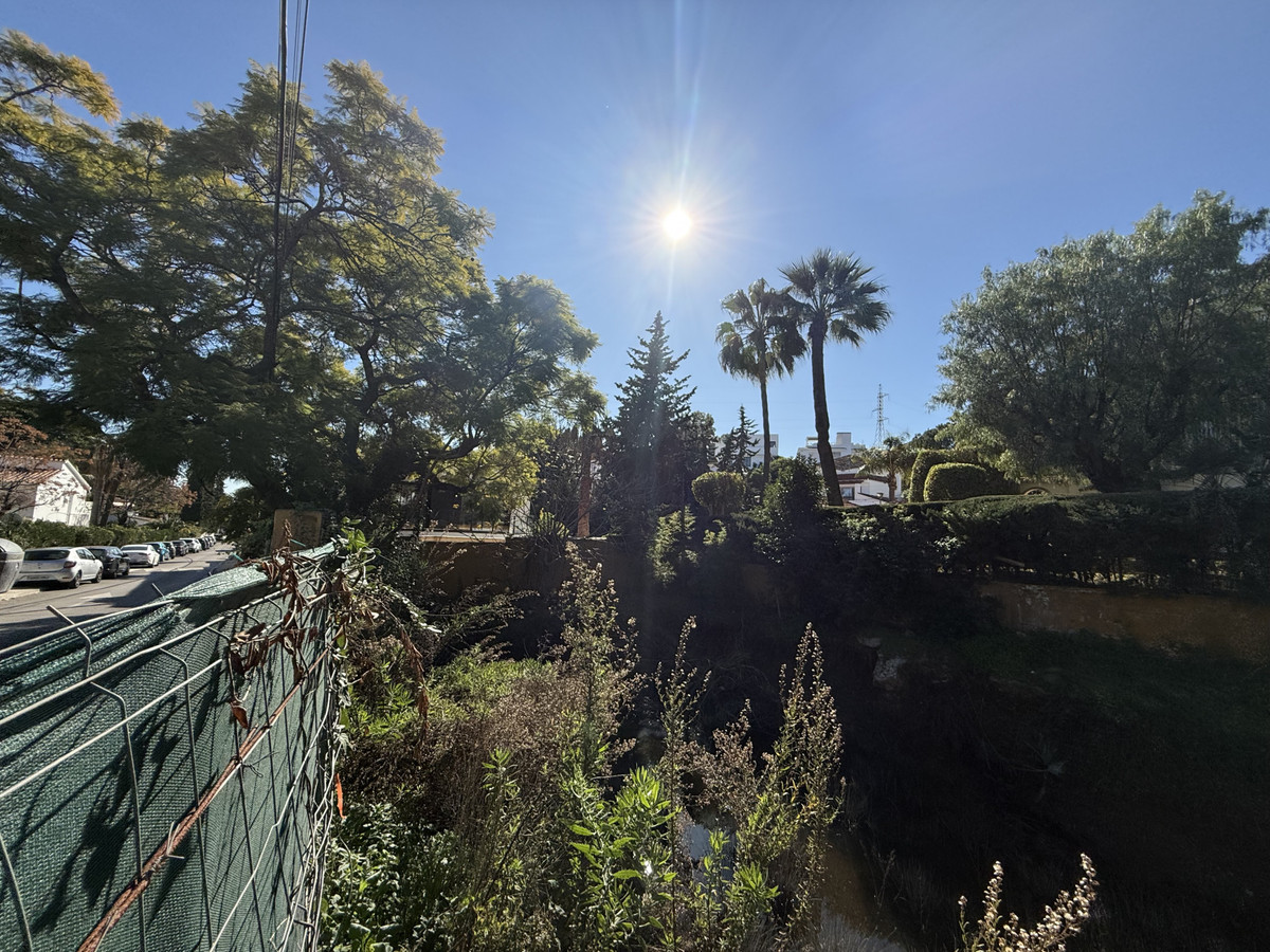 Se vende Terreno Rustico  en Costa Del Sol, Málaga, España
